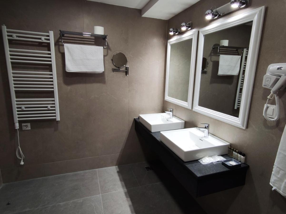 Glorius Hotel Велес Екстер'єр фото